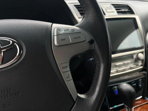 Toyota Camry VI (XV40) Рестайлинг с пробегом 2010 года, цена 1 280 000 рублей, 213702 км, седан, Автокод Объявления
