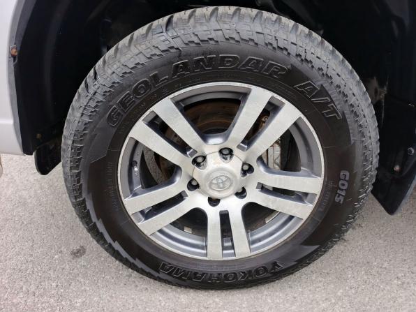 Toyota Land Cruiser Prado 150 Series Рестайлинг 1 с пробегом 2014 года, цена 3 055 000 рублей, 193000 км, внедорожник, Автокод Объявления