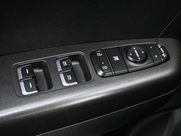 Kia Sportage IV Рестайлинг с пробегом 2019 года, цена 2 079 000 рублей, 134556 км, внедорожник, Автокод Объявления