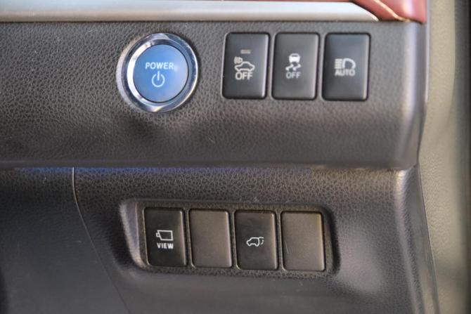 Toyota Harrier III (XU60) с пробегом 2017 года, цена 2 769 000 рублей, 169980 км, внедорожник, Автокод Объявления