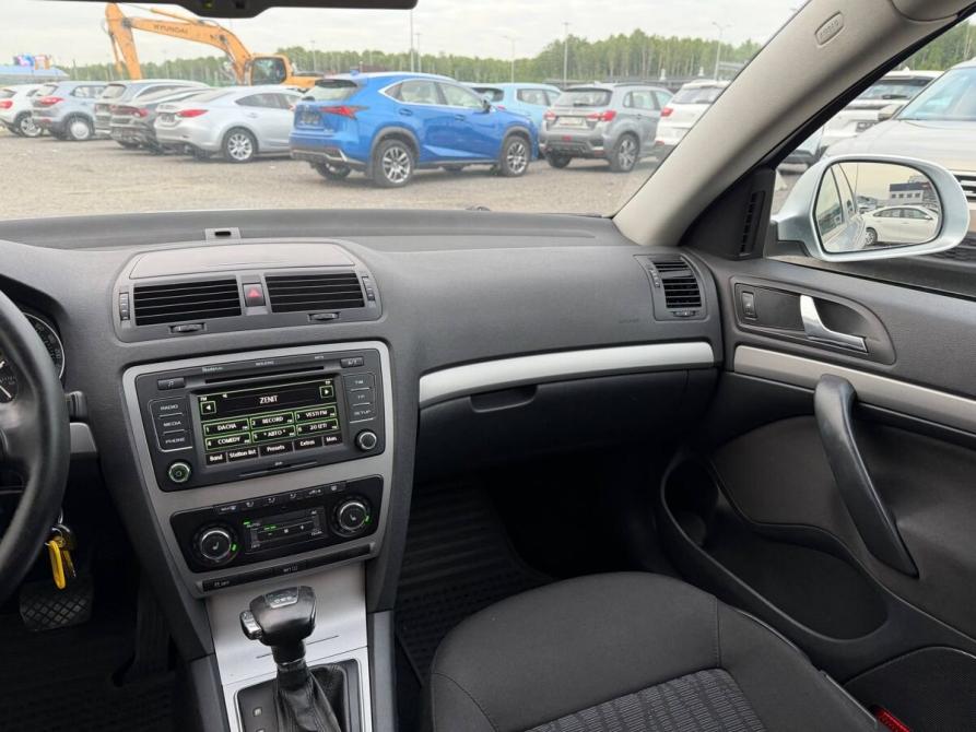 Skoda Octavia II (A5) Рестайлинг Санкт-Петербург  - изображение 8
