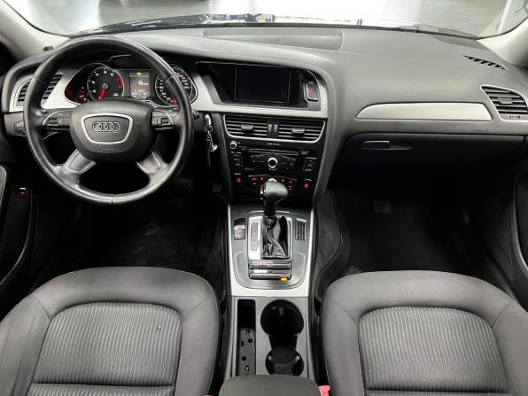 Audi A4 IV (B8) Рестайлинг с пробегом 2014 года, цена 1 300 000 рублей, 242144 км, седан, Автокод Объявления