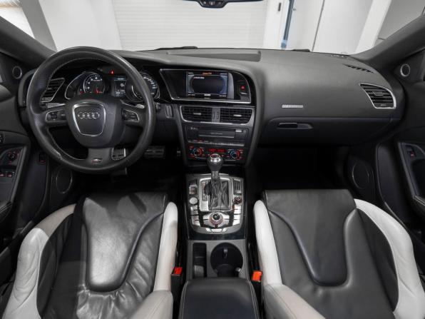 Audi RS 5 I (8T) с пробегом 2011 года, цена 2 900 000 рублей, 108359 км, купе, Автокод Объявления