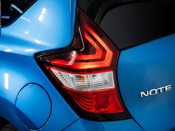 Nissan Note II Рестайлинг с пробегом 2017 года, цена 885 500 рублей, 117811 км, хэтчбек, Автокод Объявления