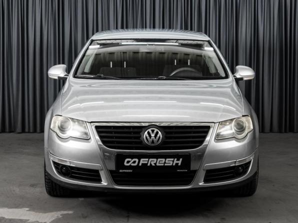 Volkswagen Passat B6 с пробегом 2010 года, цена 695 000 рублей, 280482 км, седан, Автокод Объявления