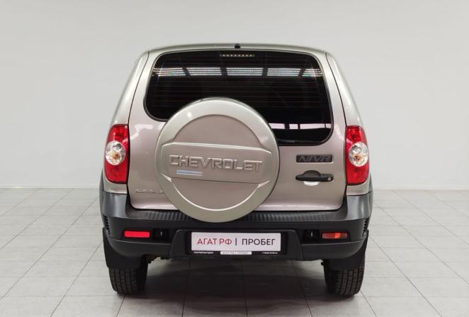 Chevrolet Niva I Рестайлинг с пробегом 2015 года, цена 628 000 рублей, 166596 км, внедорожник, Автокод Объявления