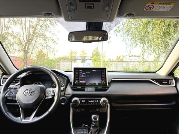 Toyota RAV4 V (XA50) с пробегом 2021 года, цена 3 600 000 рублей, 50000 км, внедорожник, Автокод Объявления