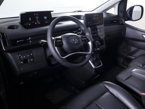 Hyundai Staria I с пробегом 2021 года, цена 4 990 000 рублей, 37900 км, минивэн, Автокод Объявления