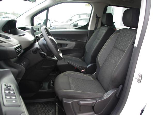 Peugeot Rifter I с пробегом 2020 года, цена 1 780 000 рублей, 92000 км, компактвэн, Автокод Объявления