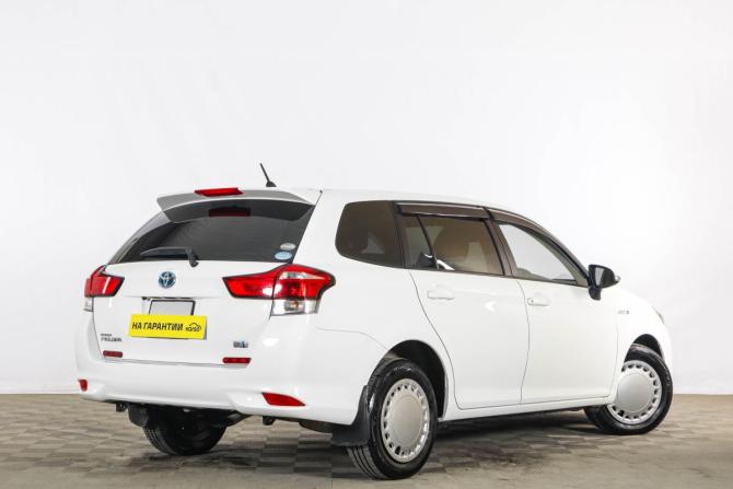 Toyota Corolla XI (E160 E170) Рестайлинг 2 с пробегом 2018 года, цена 1 429 000 рублей, 131000 км, универсал, Автокод Объявления