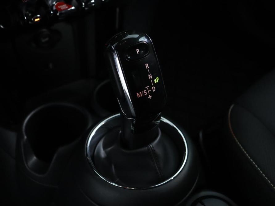 Mini Hatch III (F55/F56) Рестайлинг Санкт-Петербург  - изображение 16