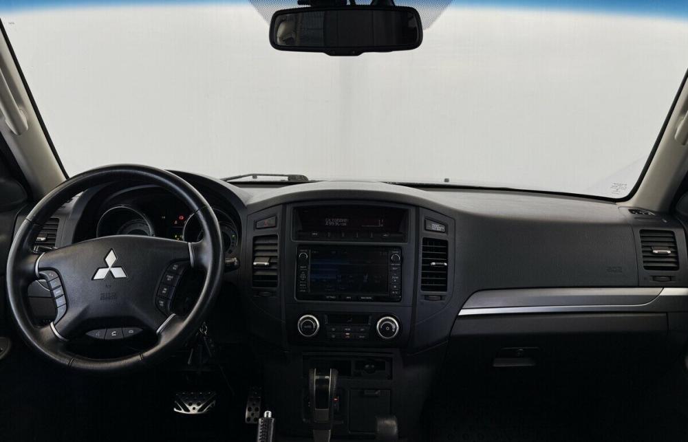 Mitsubishi Pajero IV Рестайлинг 1 Москва  - изображение 5