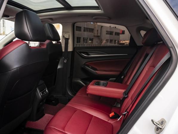 Changan Eado Plus с пробегом 2023 года, цена 1 599 000 рублей, 102076 км, седан, Автокод Объявления