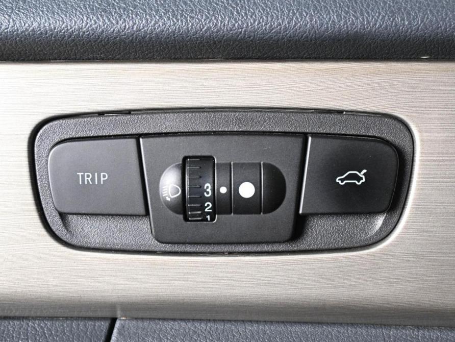 Geely Emgrand X7 I Ростов-на-Дону  - изображение 15