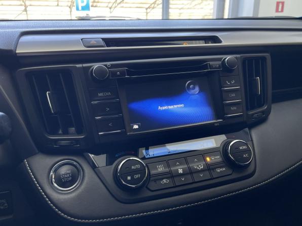 Toyota RAV4 IV (XA40) Рестайлинг с пробегом 2016 года, цена 2 770 000 рублей, 68000 км, внедорожник, Автокод Объявления