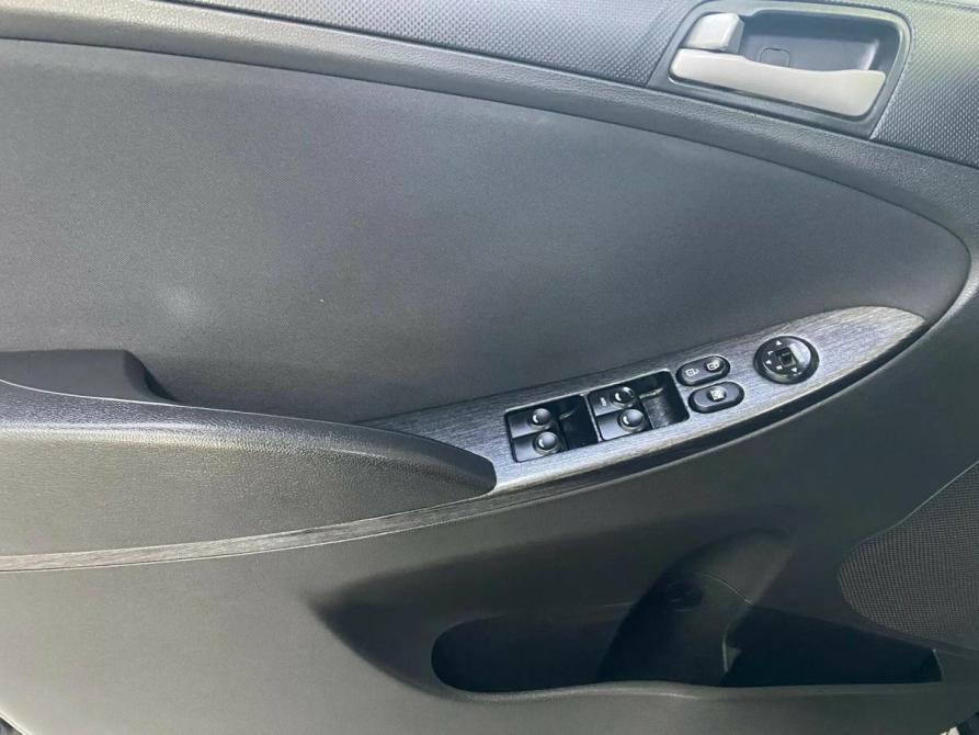 Hyundai Solaris I Рестайлинг Набережные Челны  - изображение 6