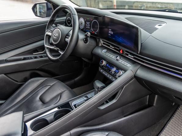 Hyundai Avante VII с пробегом 2022 года, цена 2 358 000 рублей, 75445 км, седан, Автокод Объявления