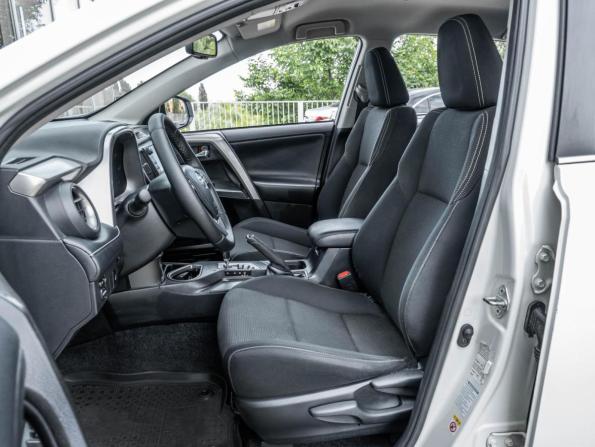 Toyota RAV4 IV (XA40) Рестайлинг с пробегом 2018 года, цена 2 398 000 рублей, 137908 км, внедорожник, Автокод Объявления