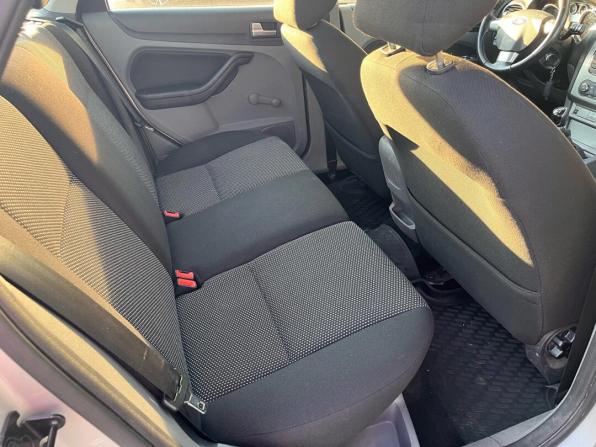 Ford Focus II Рестайлинг с пробегом 2010 года, цена 450 000 рублей, 245712 км, седан, Автокод Объявления