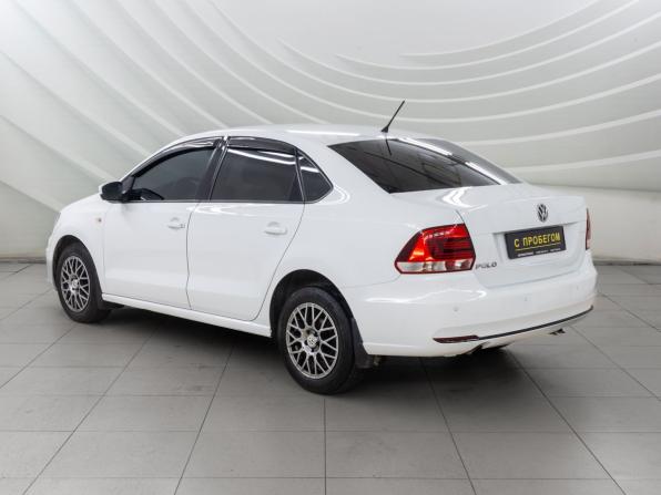 Volkswagen Polo V Рестайлинг с пробегом 2016 года, цена 1 081 000 рублей, 88000 км, седан, Автокод Объявления