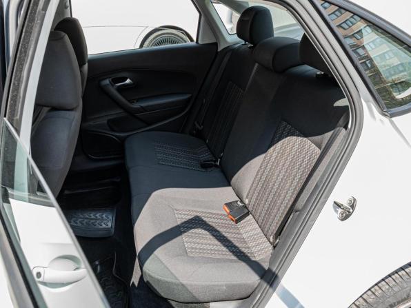 Volkswagen Polo V Рестайлинг с пробегом 2019 года, цена 1 370 000 рублей, 88756 км, седан, Автокод Объявления