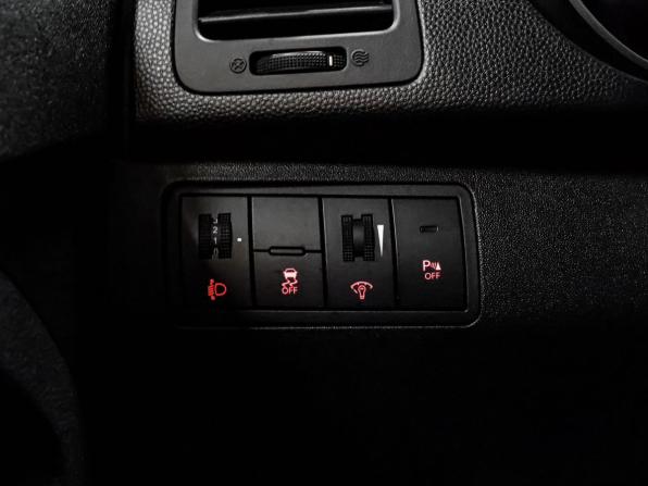 Kia Venga I Рестайлинг с пробегом 2015 года, цена 999 000 рублей, 142708 км, компактвэн, Автокод Объявления
