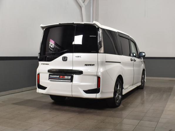 Honda Stepwgn V Рестайлинг с пробегом 2020 года, цена 2 519 995 рублей, 84617 км, минивэн, Автокод Объявления
