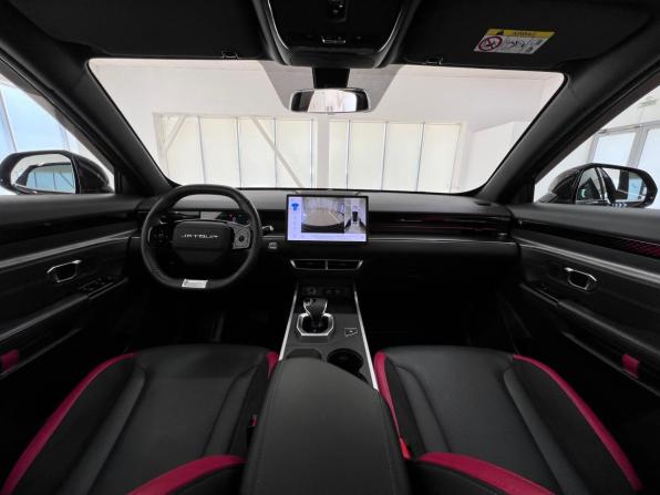 JETOUR DASHING I с пробегом 2023 года, цена 2 100 000 рублей, 36457 км, внедорожник, Автокод Объявления