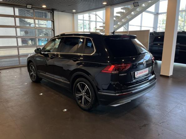 Volkswagen Tiguan II с пробегом 2017 года, цена 2 129 000 рублей, 216621 км, внедорожник, Автокод Объявления