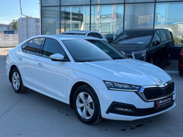 Skoda Octavia IV (A8) с пробегом 2020 года, цена 2 290 000 рублей, 63500 км, лифтбек, Автокод Объявления