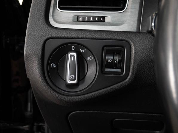 Volkswagen Golf VII с пробегом 2013 года, цена 1 100 000 рублей, 185490 км, хэтчбек, Автокод Объявления