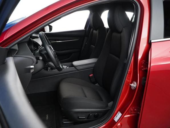 Mazda 3 IV (BP) с пробегом 2019 года, цена 2 277 077 рублей, 24750 км, хэтчбек, Автокод Объявления