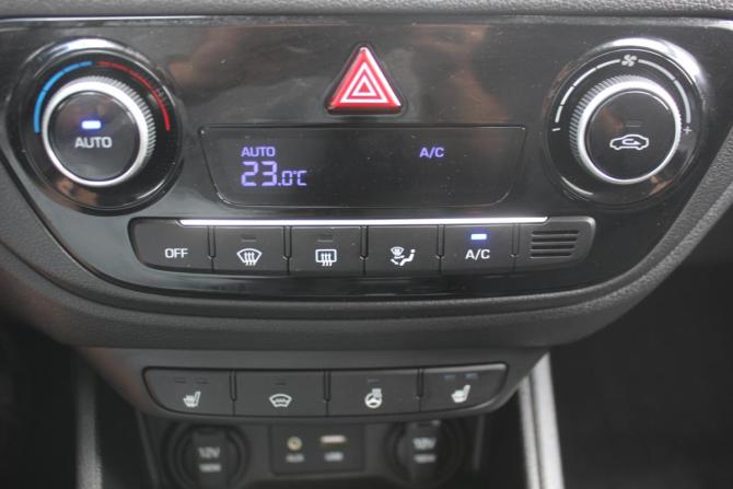Hyundai Solaris II с пробегом 2019 года, цена 1 277 000 рублей, 136176 км, седан, Автокод Объявления