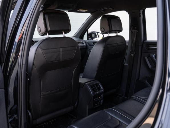 Volkswagen Tiguan II Рестайлинг с пробегом 2021 года, цена 3 650 000 рублей, 77192 км, внедорожник, Автокод Объявления
