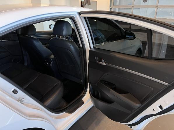 Hyundai Elantra VI (AD) с пробегом 2016 года, цена 1 380 000 рублей, 181650 км, седан, Автокод Объявления