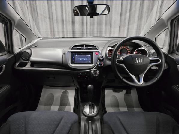 Honda Fit II с пробегом 2010 года, цена 799 000 рублей, 143000 км, хэтчбек, Автокод Объявления