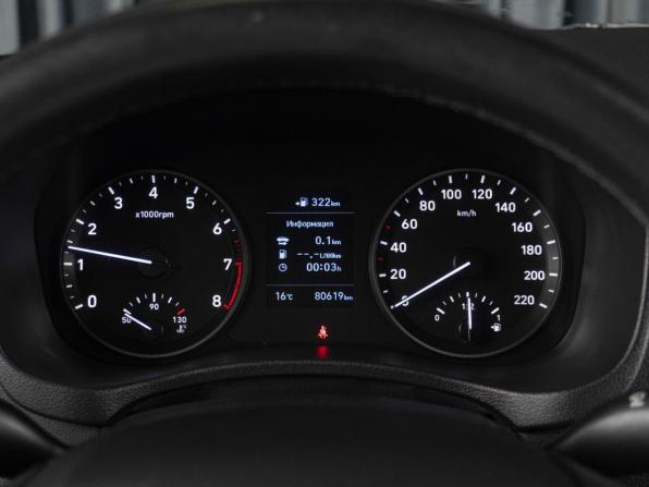 Hyundai Solaris II с пробегом 2017 года, цена 1 359 000 рублей, 80619 км, седан, Автокод Объявления