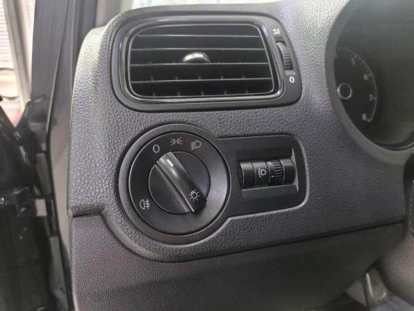 Volkswagen Polo V с пробегом 2012 года, цена 770 000 рублей, 243347 км, седан, Автокод Объявления