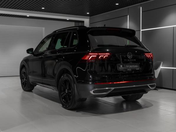 Volkswagen Tiguan II Рестайлинг с пробегом 2022 года, цена 3 460 000 рублей, 56725 км, внедорожник, Автокод Объявления