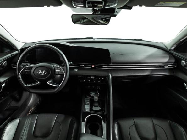 Hyundai Elantra VII (CN7) с пробегом 2021 года, цена 1 979 000 рублей, 80699 км, седан, Автокод Объявления