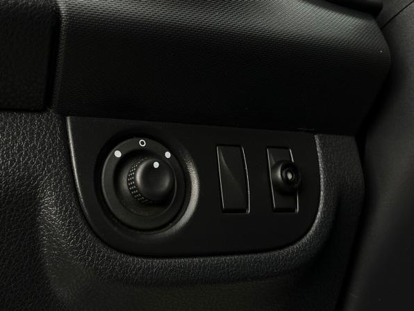 Renault Logan II Рестайлинг с пробегом 2019 года, цена 719 700 рублей, 125571 км, седан, Автокод Объявления