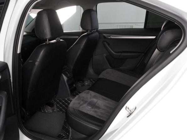 Skoda Octavia III (A7) Рестайлинг с пробегом 2020 года, цена 2 039 000 рублей, 70800 км, лифтбек, Автокод Объявления