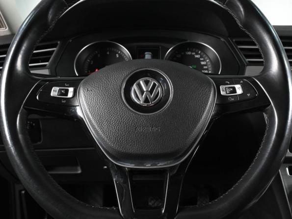 Volkswagen Passat B8 с пробегом 2016 года, цена 1 590 000 рублей, 183860 км, седан, Автокод Объявления