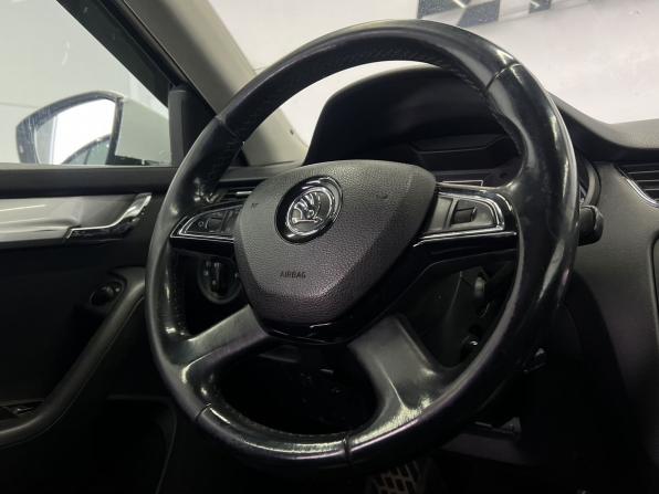 Skoda Octavia III (A7) с пробегом 2014 года, цена 1 089 000 рублей, 216284 км, лифтбек, Автокод Объявления