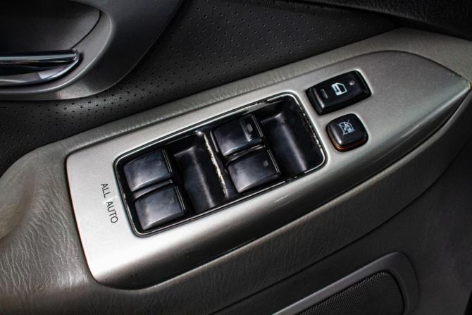 Toyota Land Cruiser Prado 120 Series с пробегом 2003 года, цена 1 679 000 рублей, 304000 км, внедорожник, Автокод Объявления