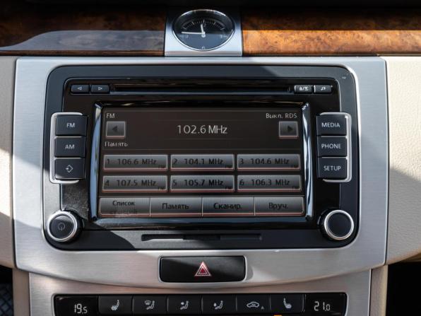 Volkswagen Passat B7 с пробегом 2012 года, цена 1 113 000 рублей, 180527 км, седан, Автокод Объявления
