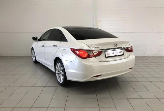 Hyundai Sonata VI (YF) с пробегом 2011 года, цена 1 420 000 рублей, 214570 км, седан, Автокод Объявления