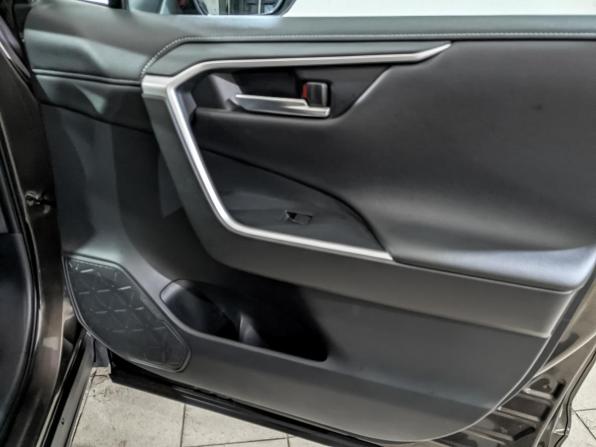 Toyota RAV4 V (XA50) с пробегом 2020 года, цена 3 250 000 рублей, 63287 км, внедорожник, Автокод Объявления