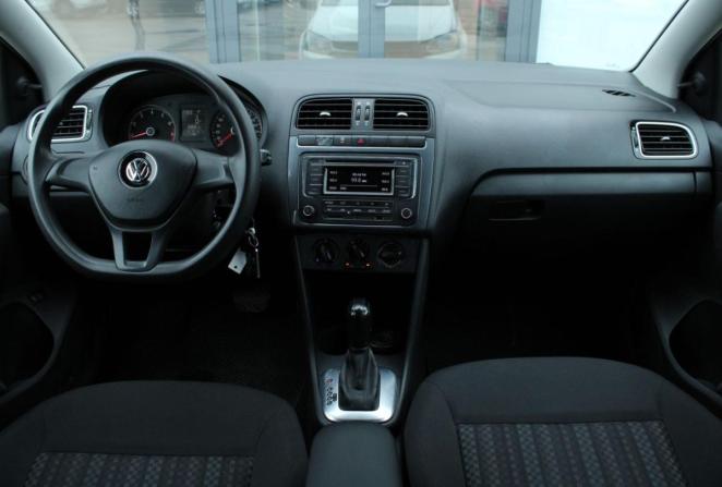 Volkswagen Polo V Рестайлинг с пробегом 2017 года, цена 970 000 рублей, 169629 км, седан, Автокод Объявления