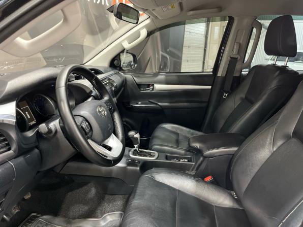 Toyota Hilux VIII с пробегом 2016 года, цена 2 980 000 рублей, 221754 км, offers.body_type.unknown, Автокод Объявления